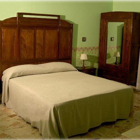 Casa Tina Maugeri Panzió Catania Kültér fotó