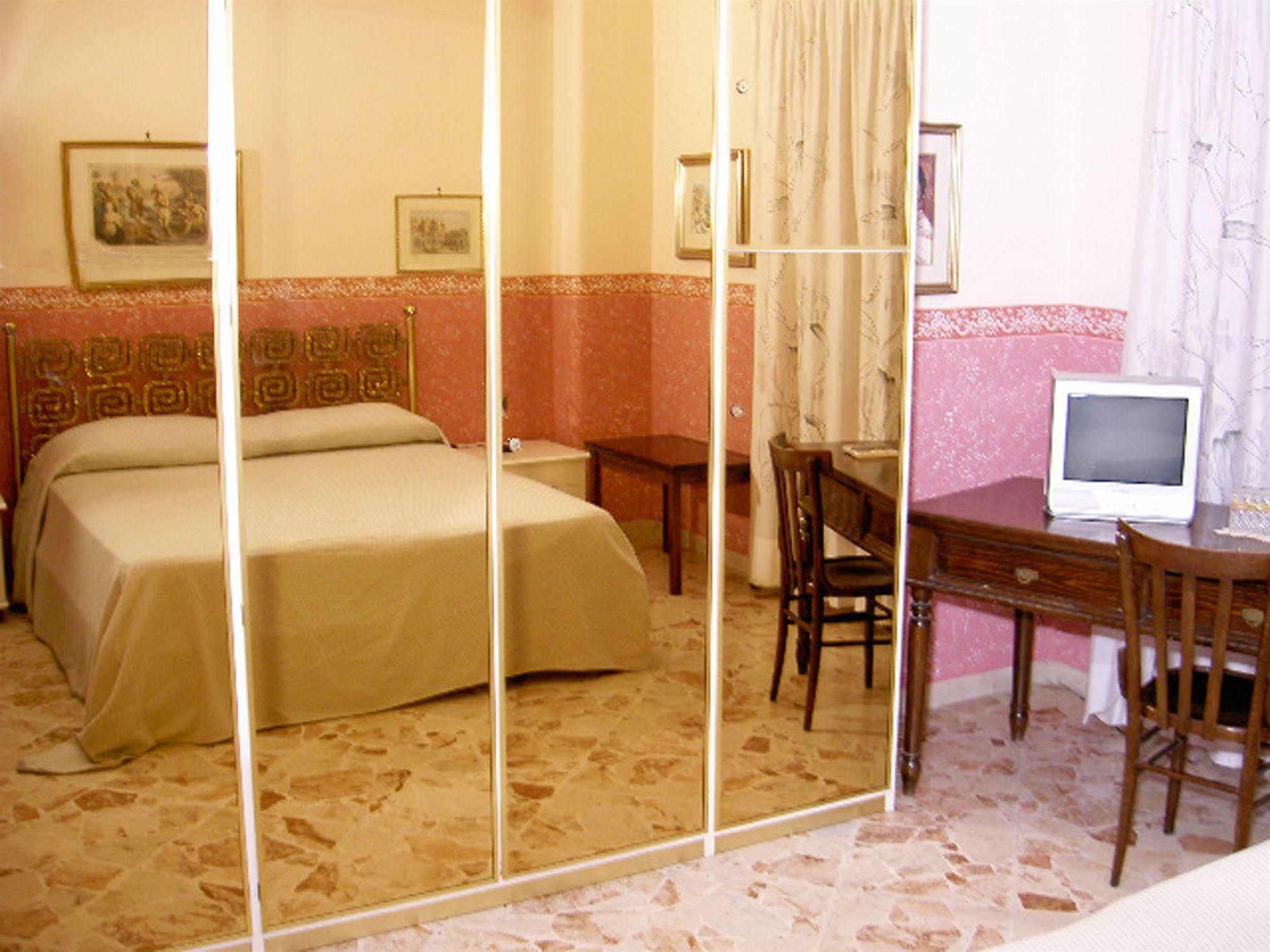 Casa Tina Maugeri Panzió Catania Kültér fotó